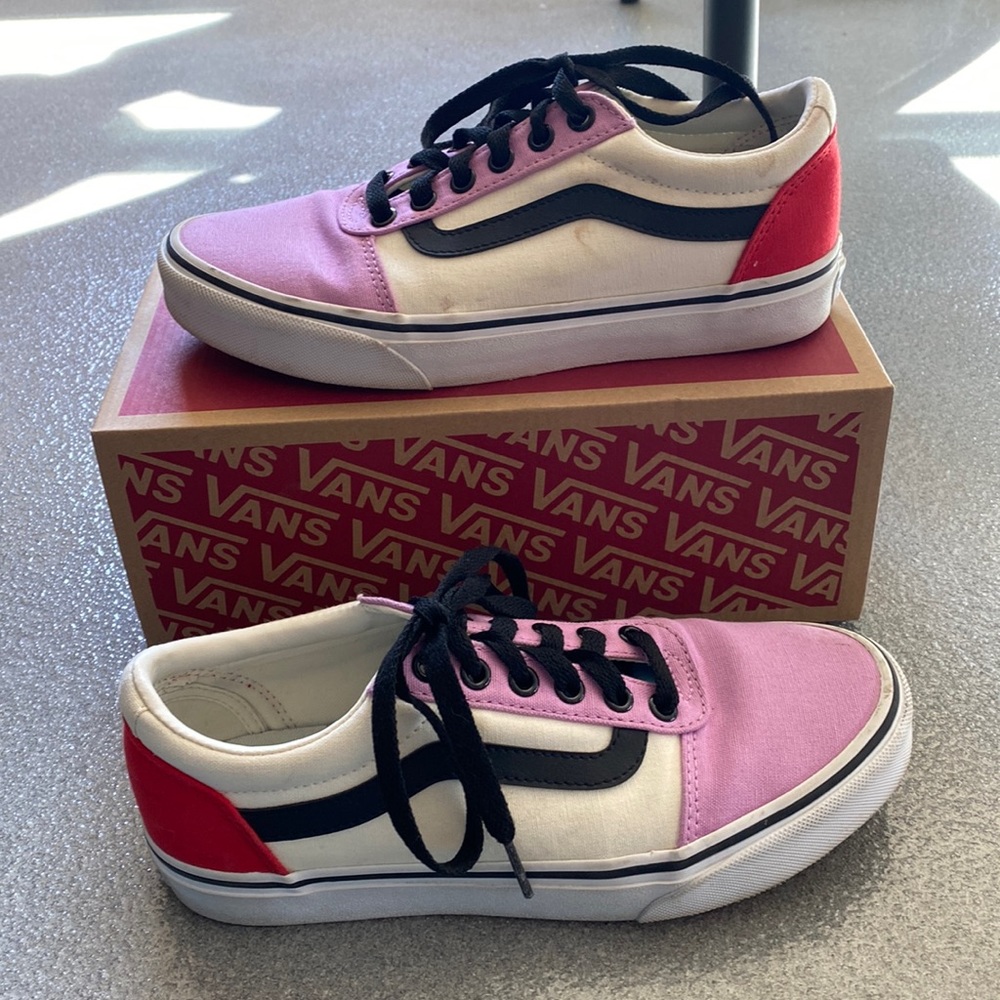 Women’s 6.5 color block vans